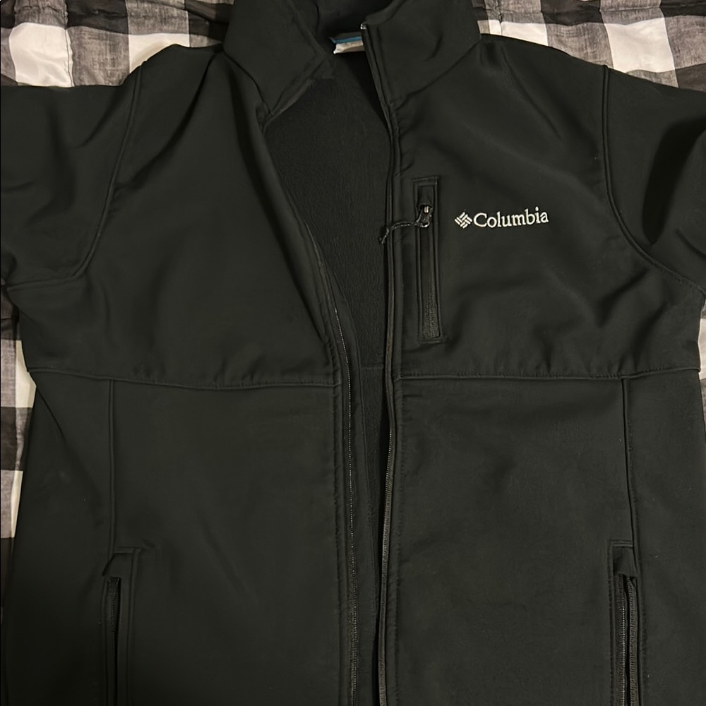 Columbia Men's Dark Jacket with Logo